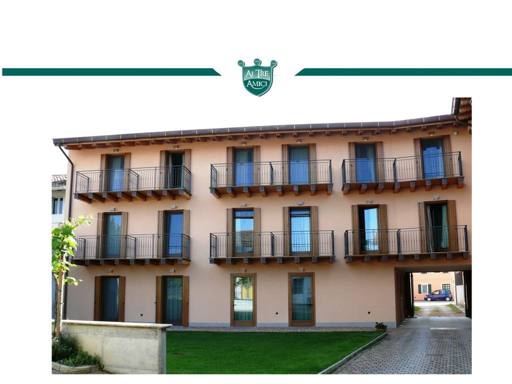 Trattoria Locanda Ai Tre Amici Mortegliano Kültér fotó